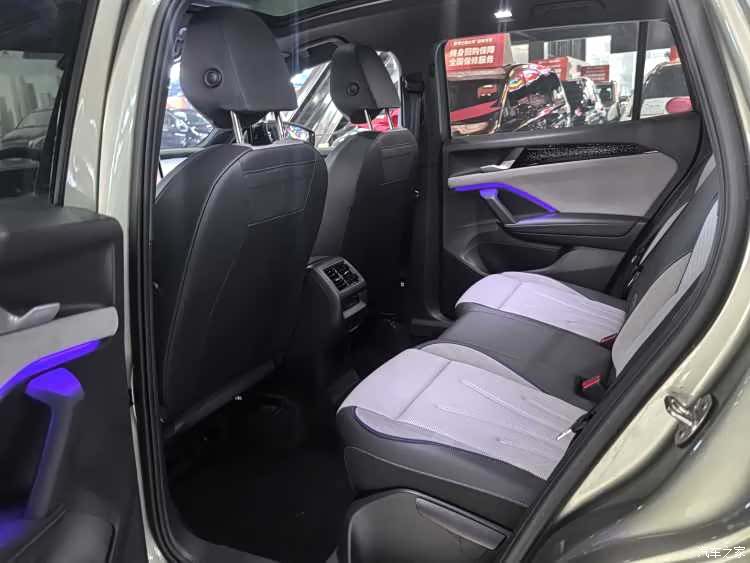Volkswagen Tayron, 2025 8