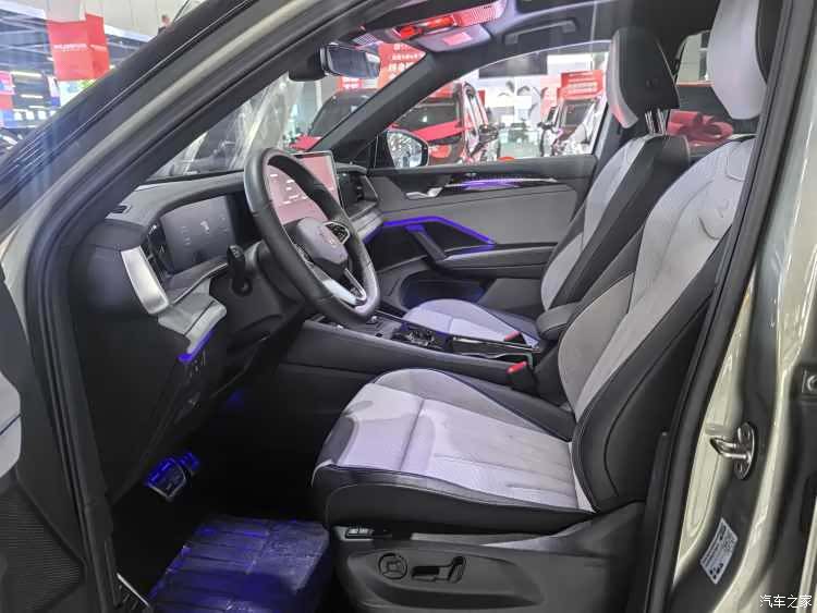 Volkswagen Tayron, 2025 9