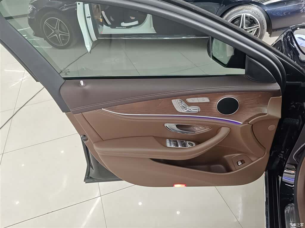 Mercedes-Benz E-Class, 2022 17