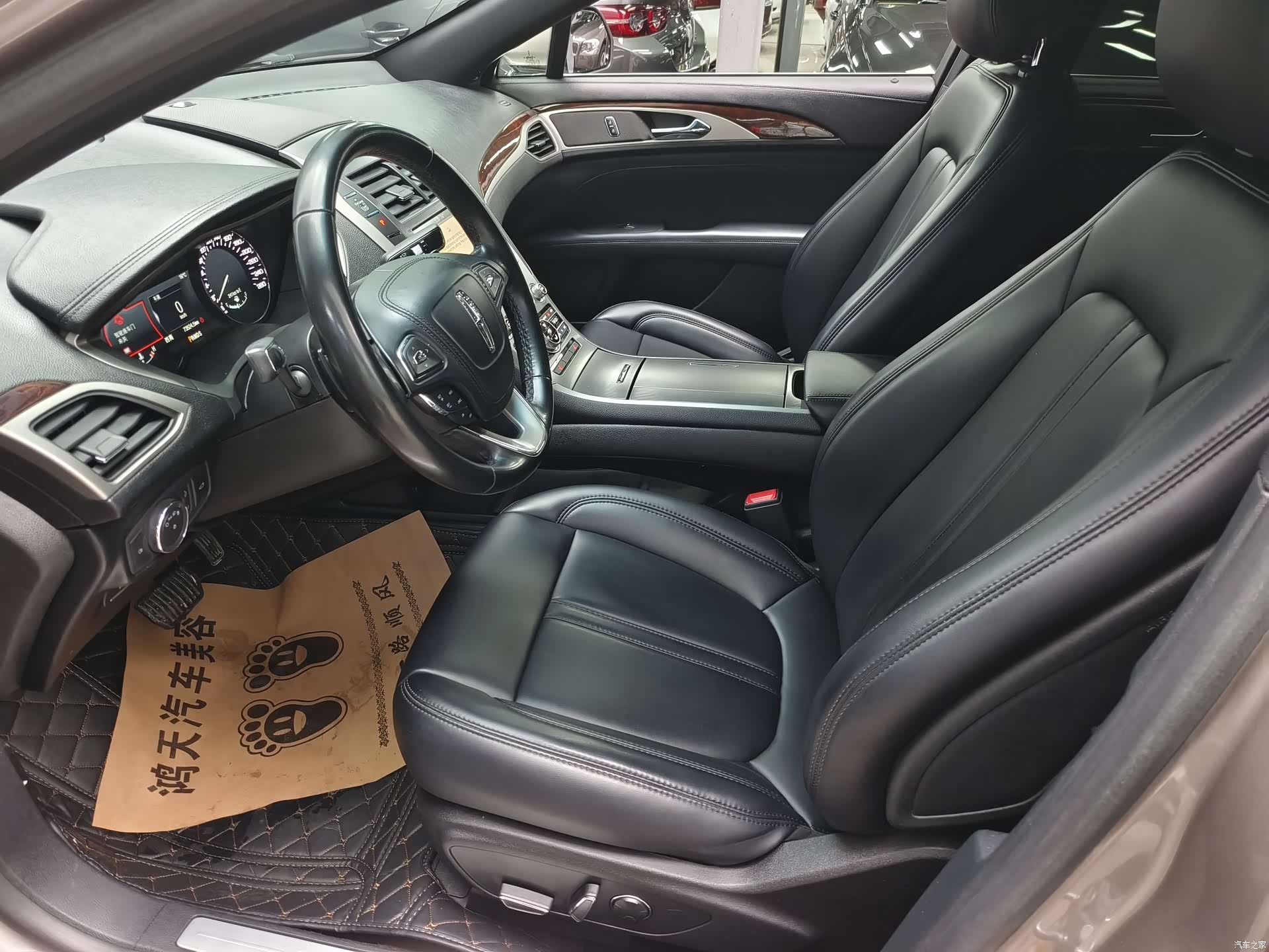 Lincoln MKZ, 2019 4