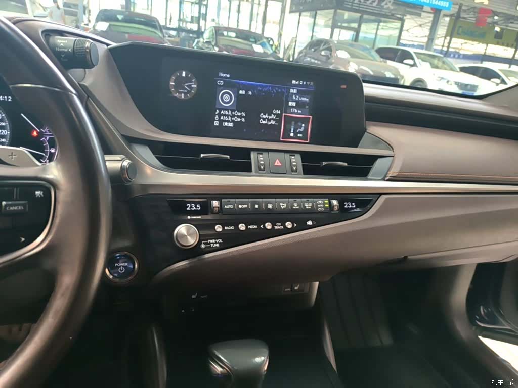 Lexus ES, 2021 6