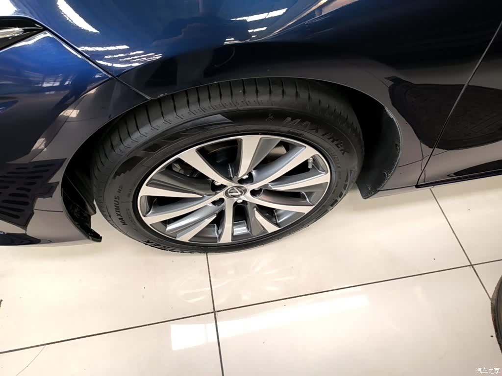 Lexus ES, 2021 19