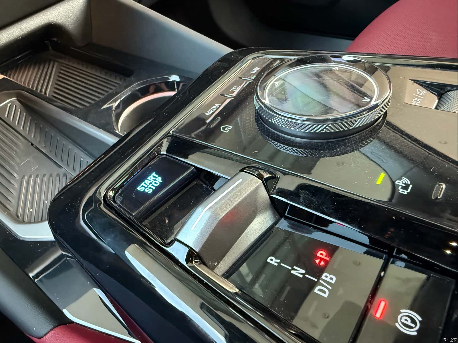 BMW i5, 2025 8