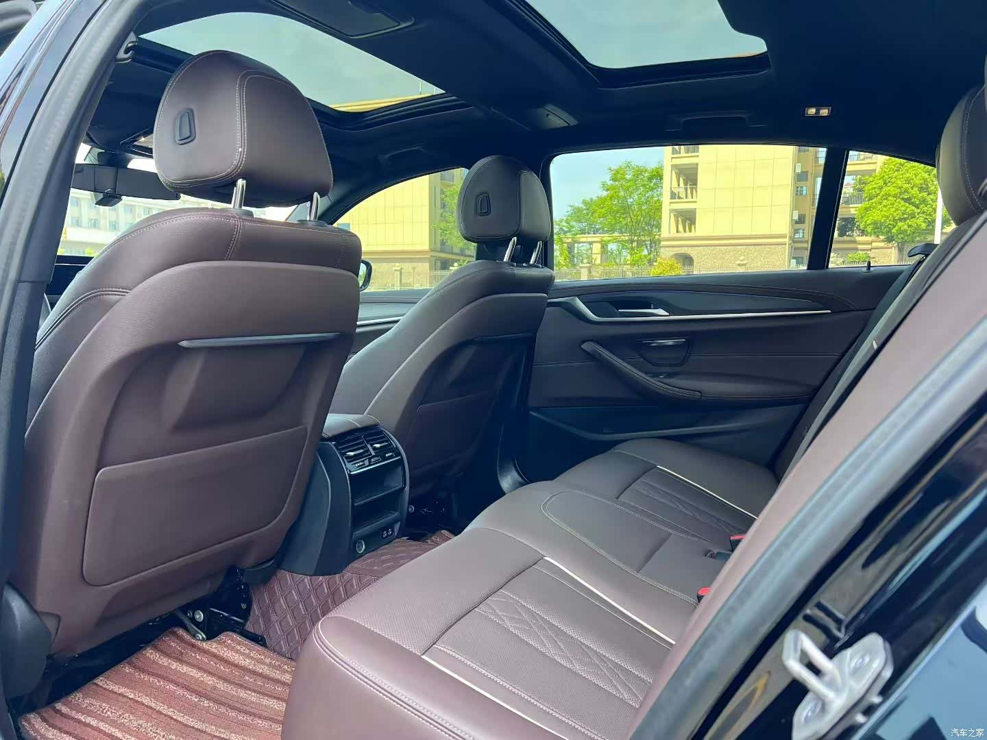 BMW 5 Series, 2021 все фото