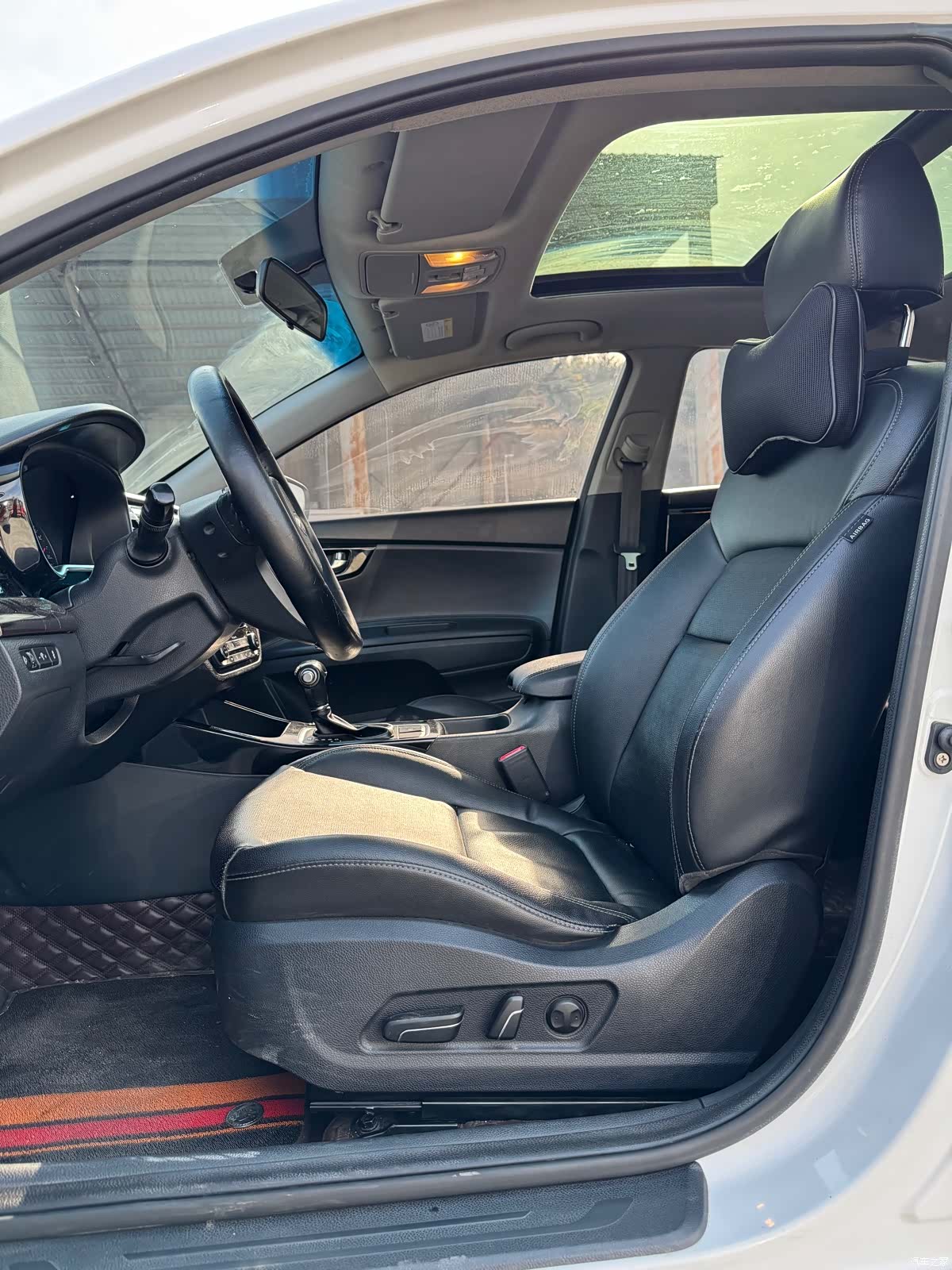 Kia K4, 2015 11