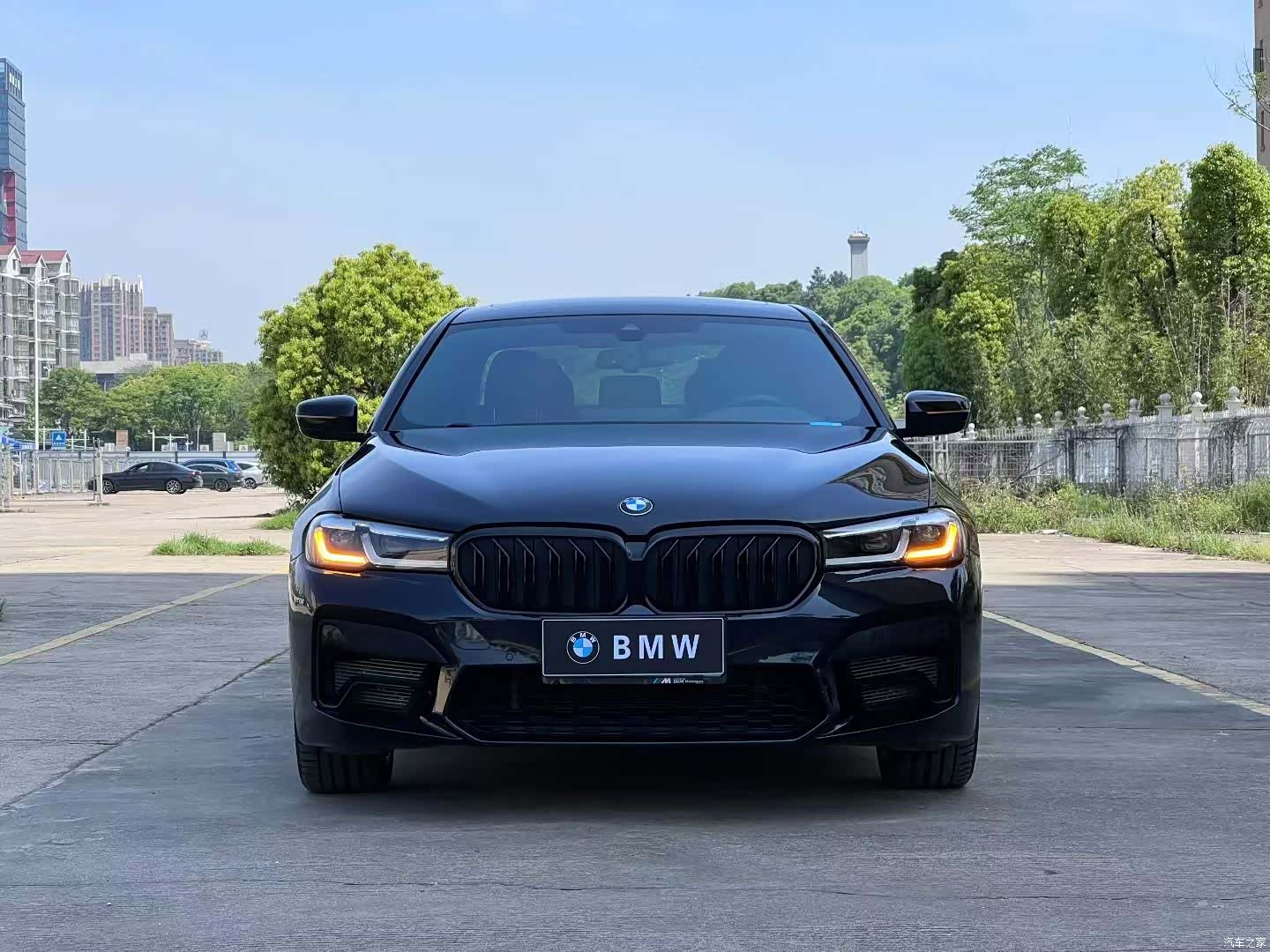 BMW 5 Series, 2021 1