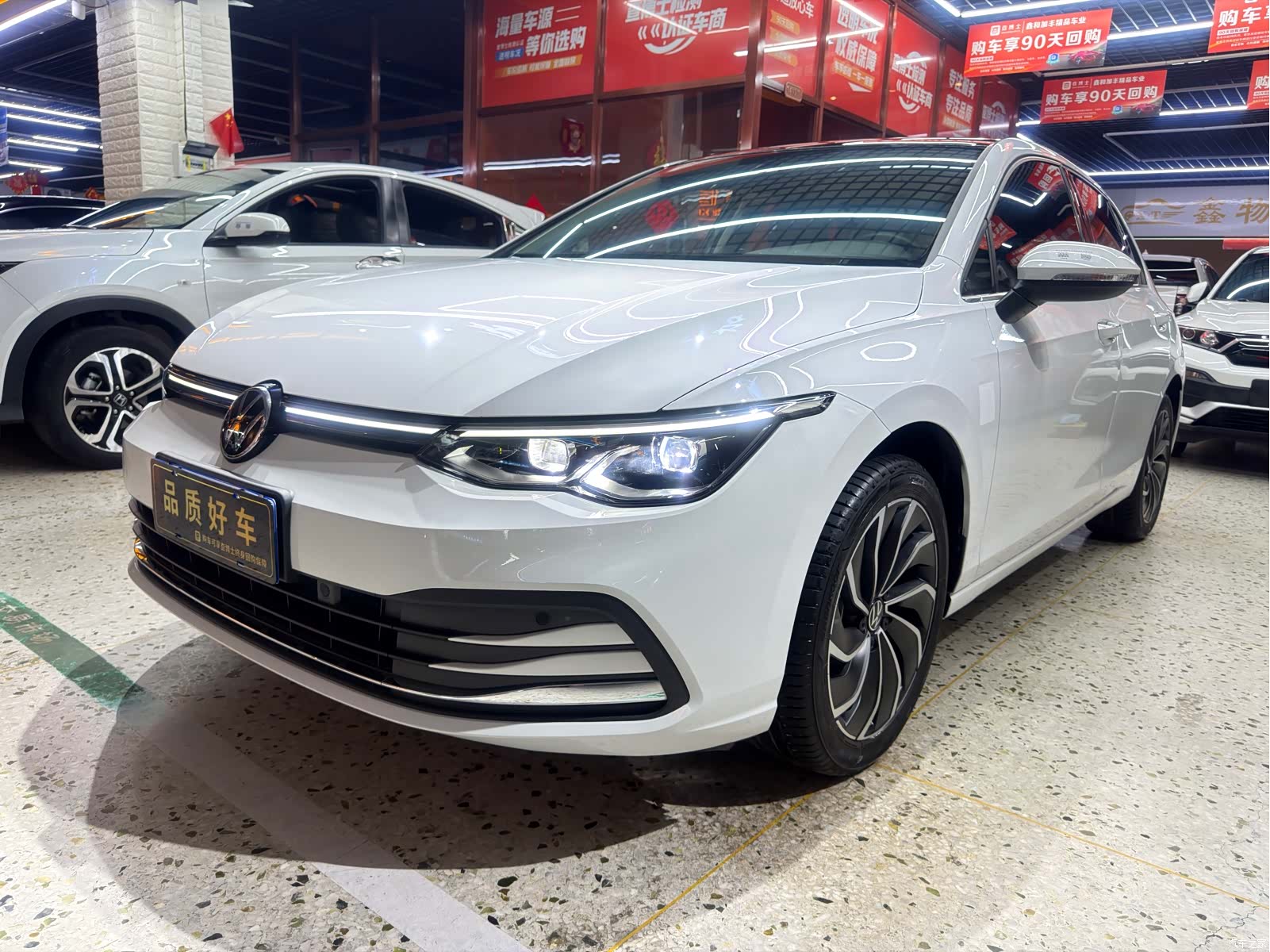 Volkswagen Golf, 2022 1