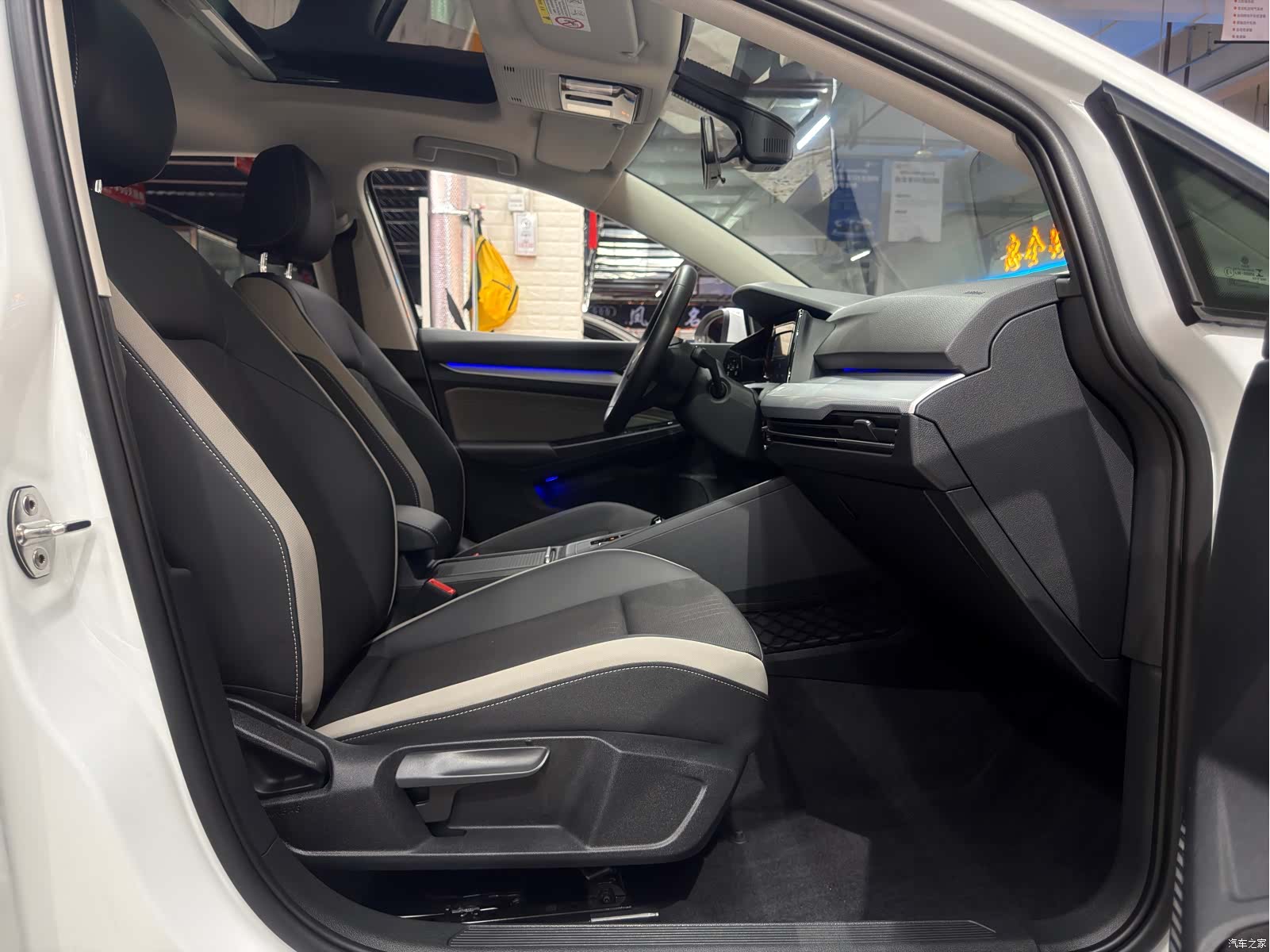 Volkswagen Golf, 2022 28