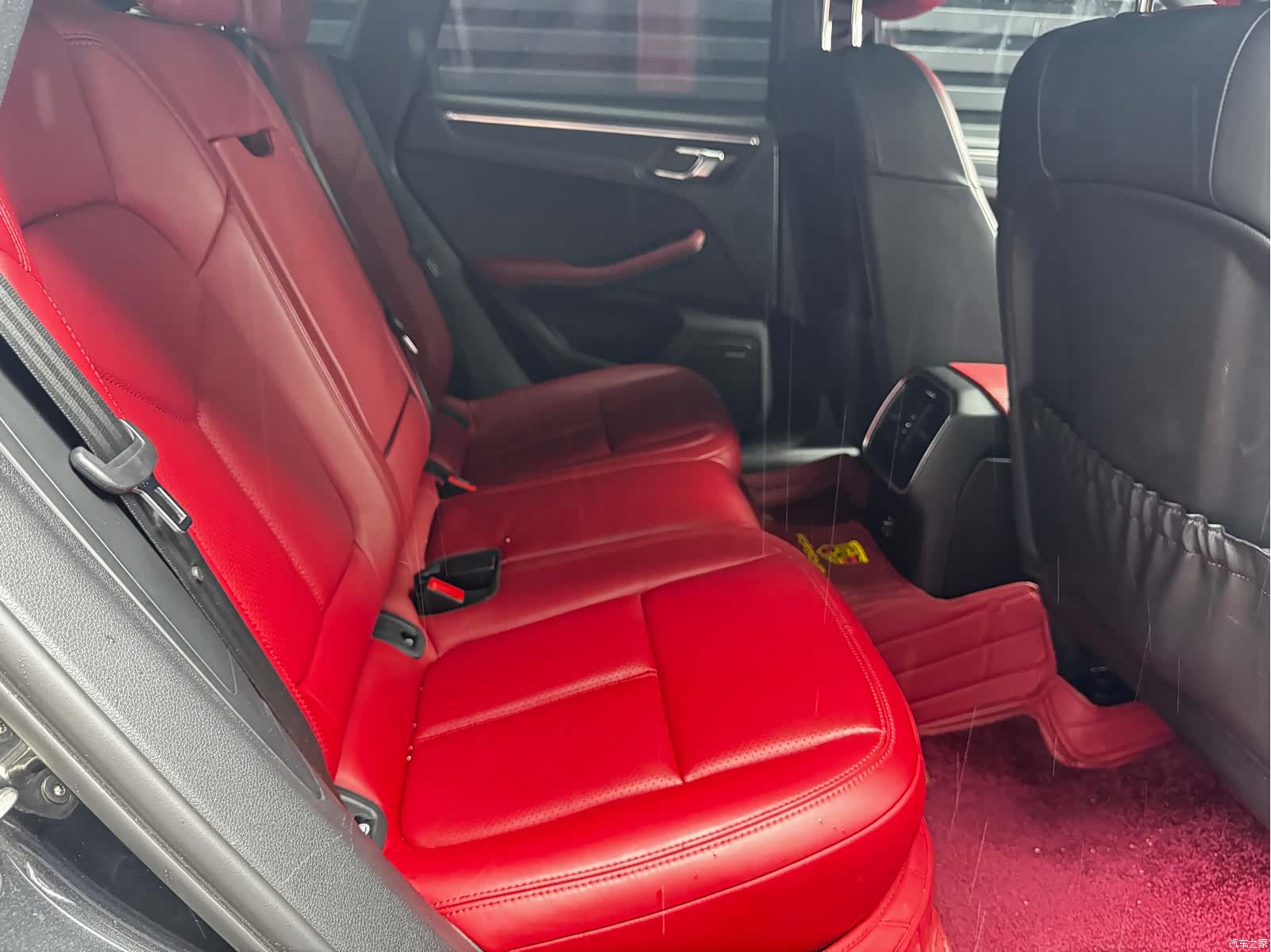 Porsche Macan, 2024 13