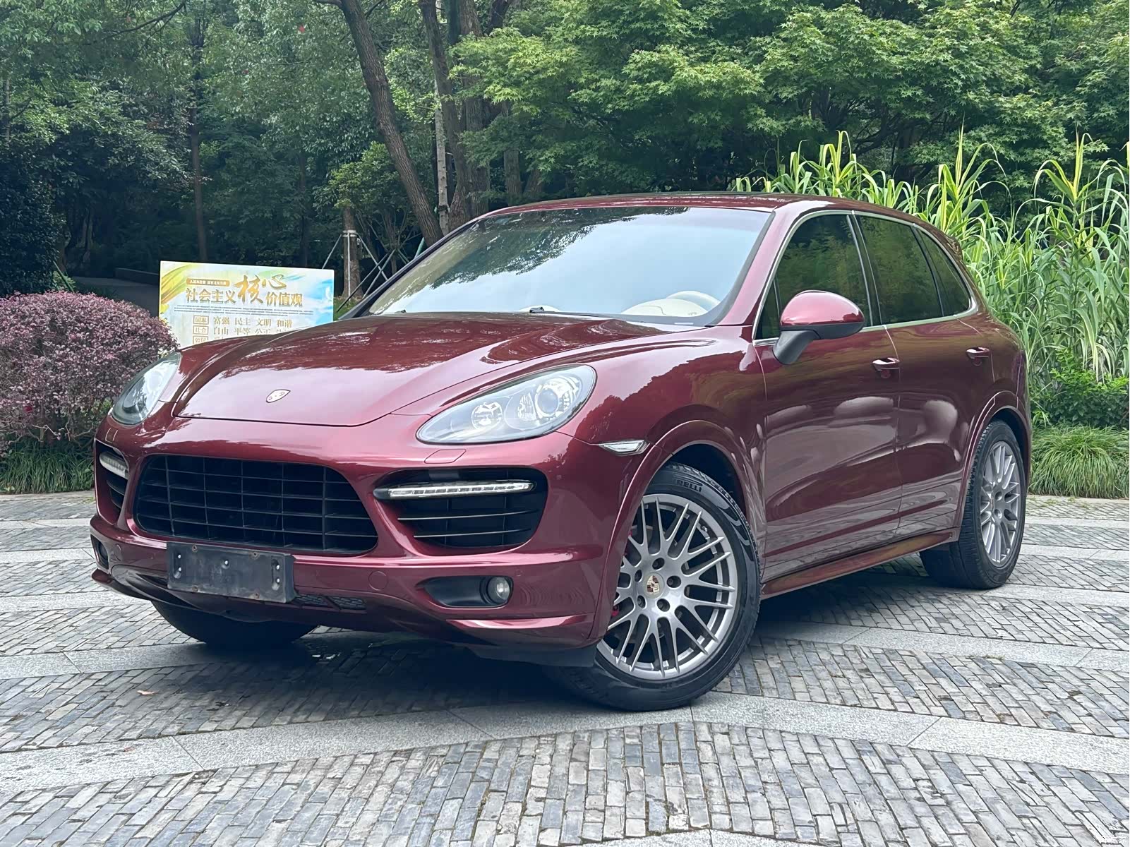 Porsche Cayenne, 2013 1