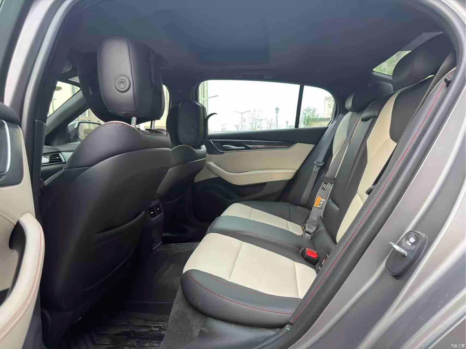 Cadillac CT5, 2026 6