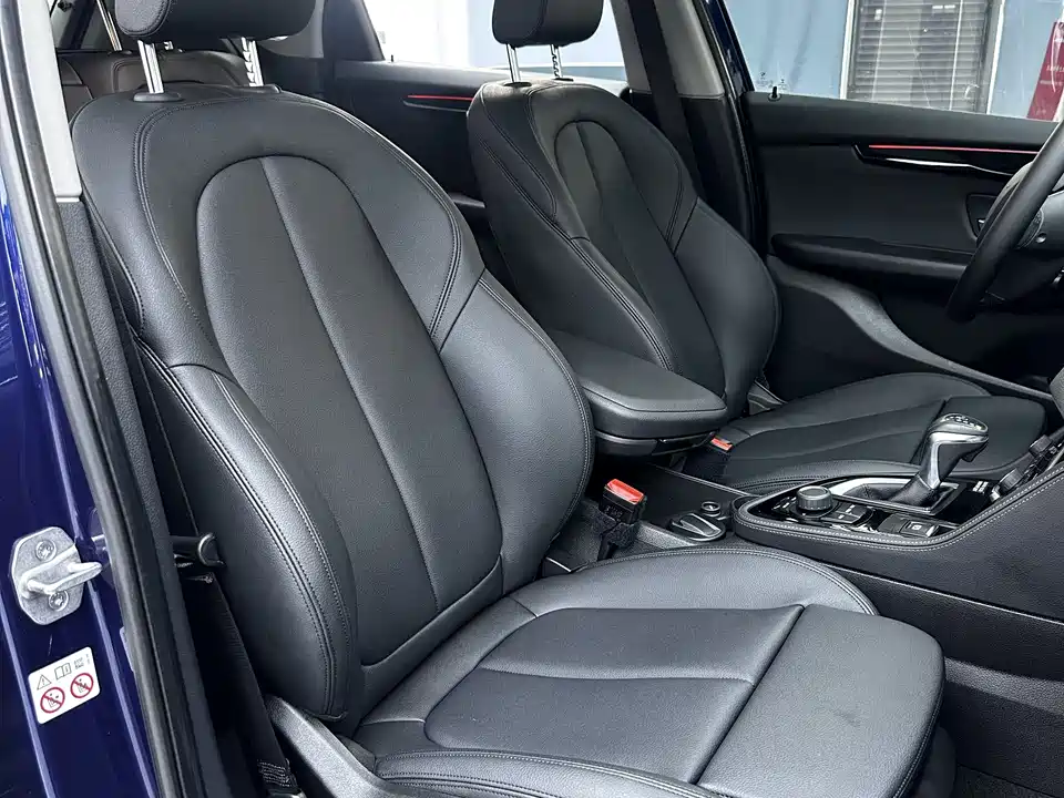 BMW 2 series station wagon