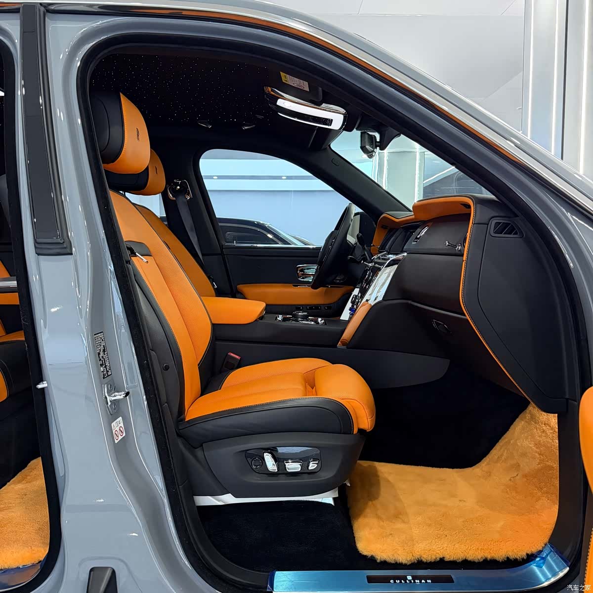 Rolls-Royce Cullinan, 2022 11