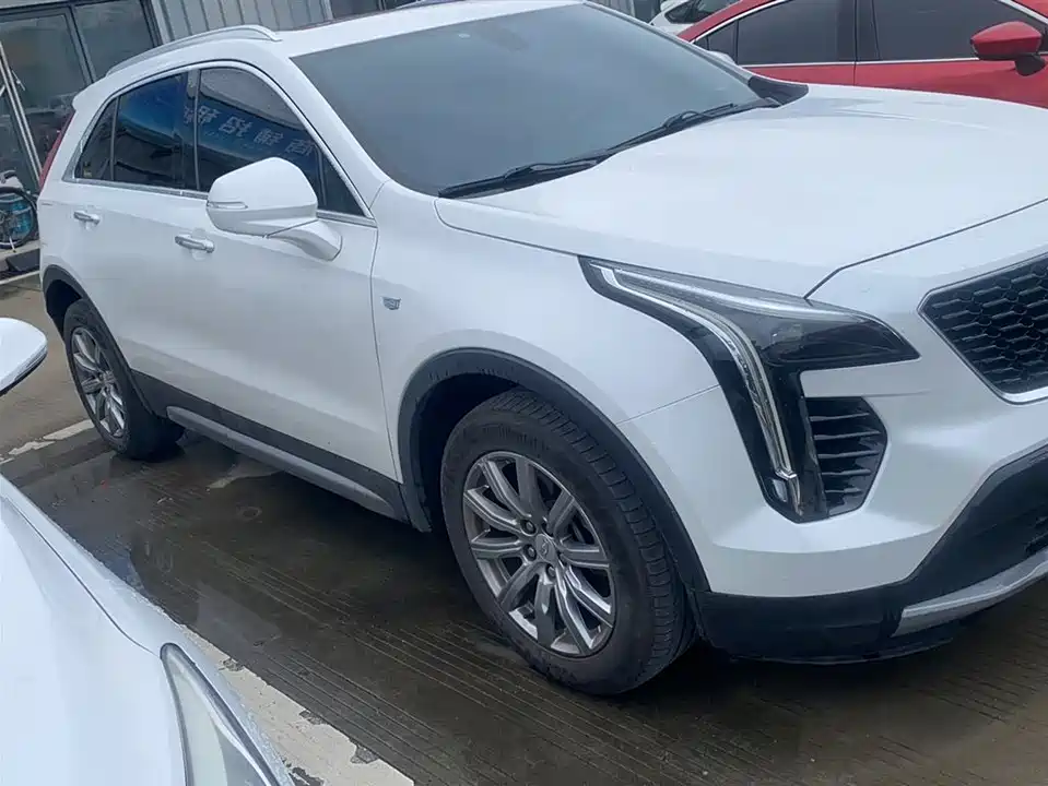 Cadillac XT4