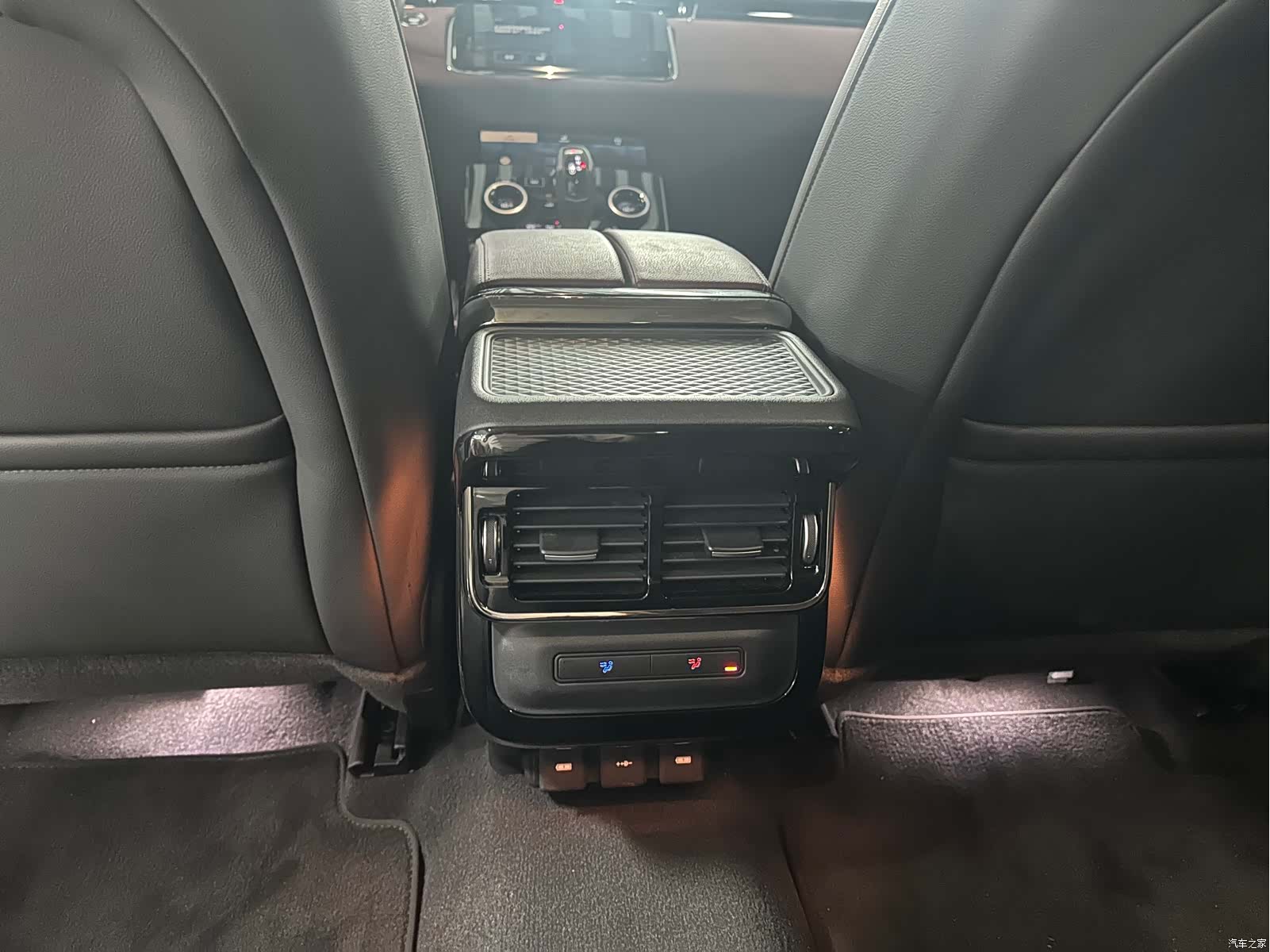 Land Rover Range Rover, 2023 12