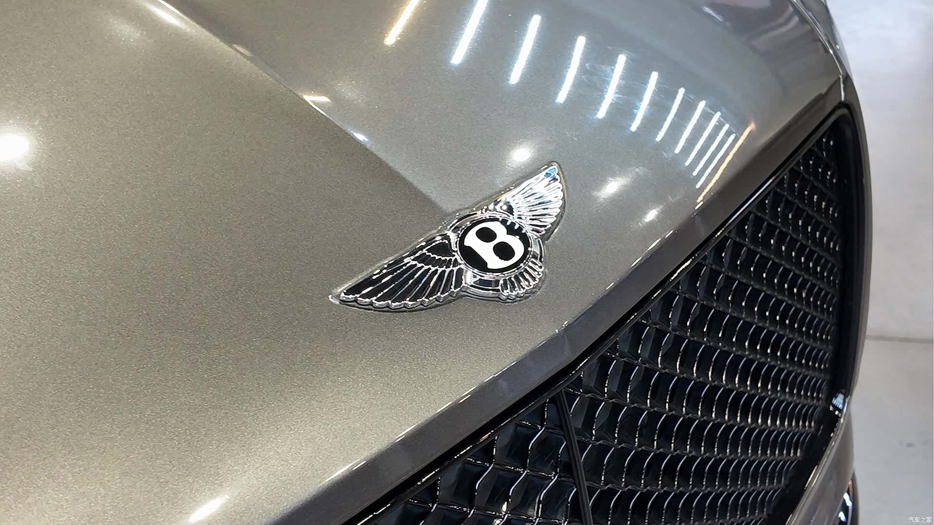 Bentley Bentayga, 2020 4