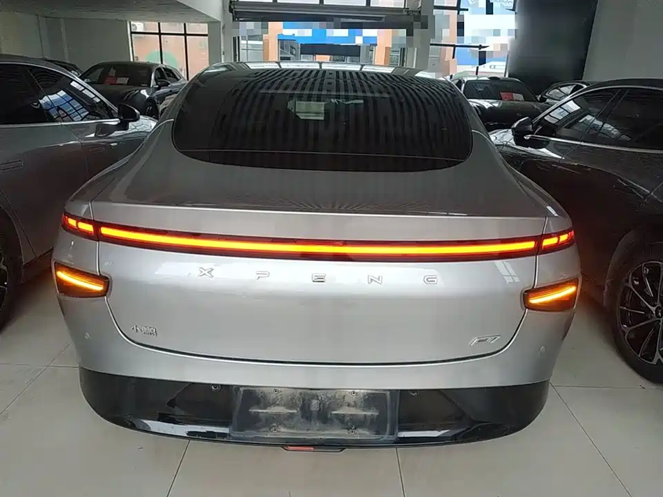 XPENG P7