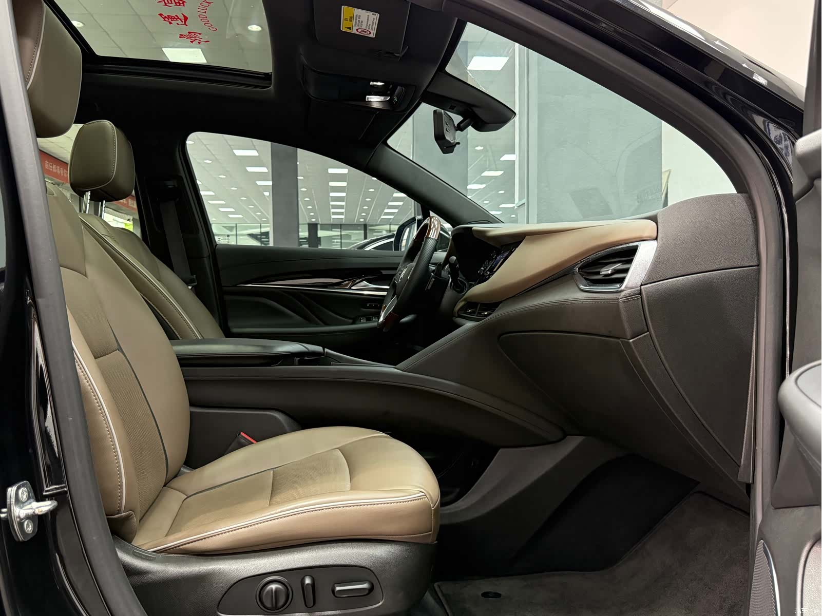 Buick Enclave, 2022 4