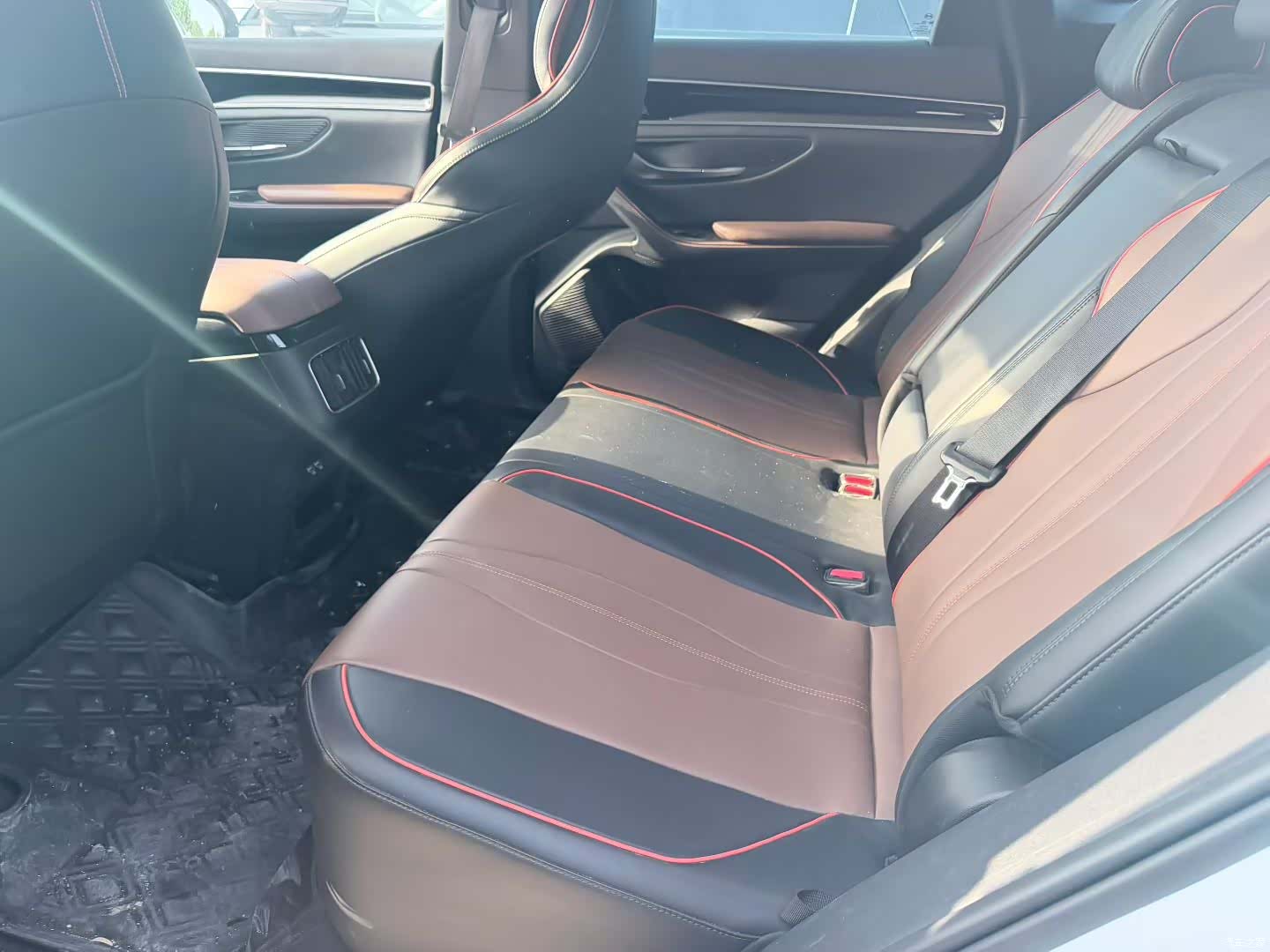 BYD Song, 2022 все фото
