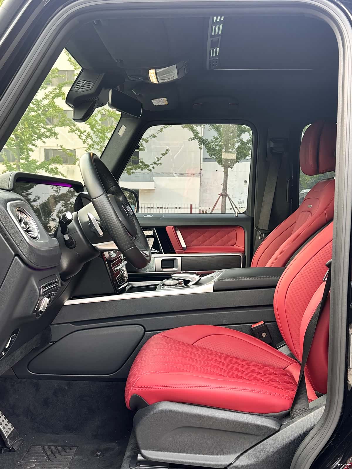 Mercedes-Benz G-Class, 2024 10