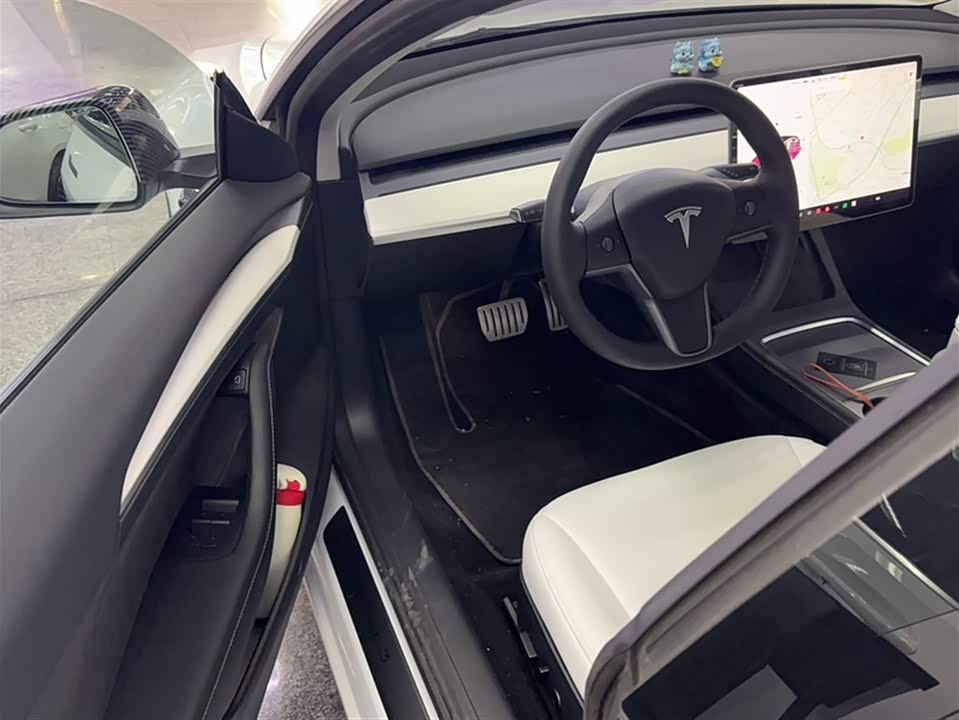 Tesla Model 3 Tesla Model 3