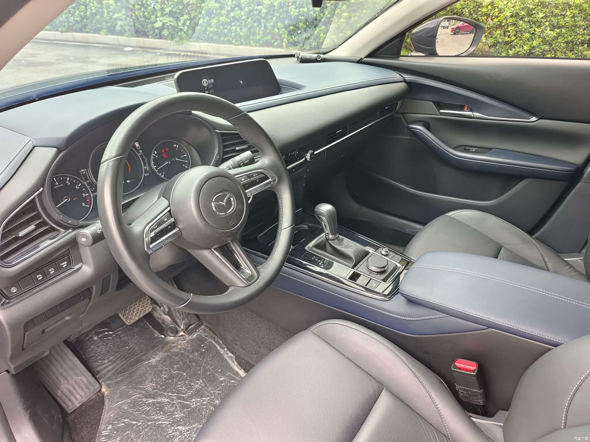 Mazda CX-30, 2024 15