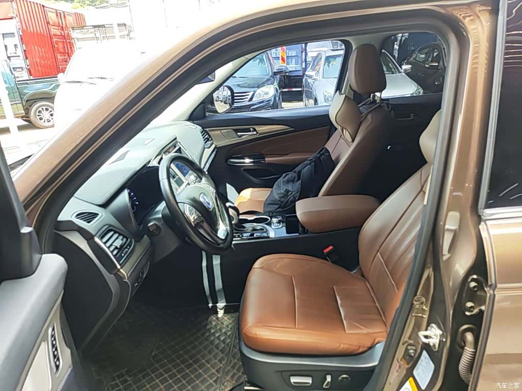 Changan CS95, 2018 15