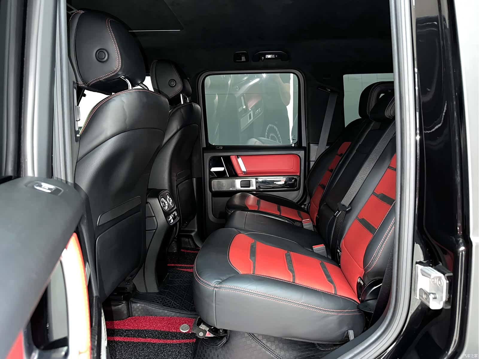 Mercedes-Benz G-Class, 2019 9