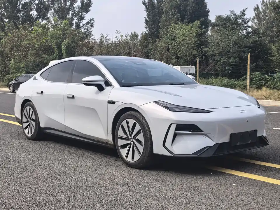 Geely Galaxy Galaxy E8