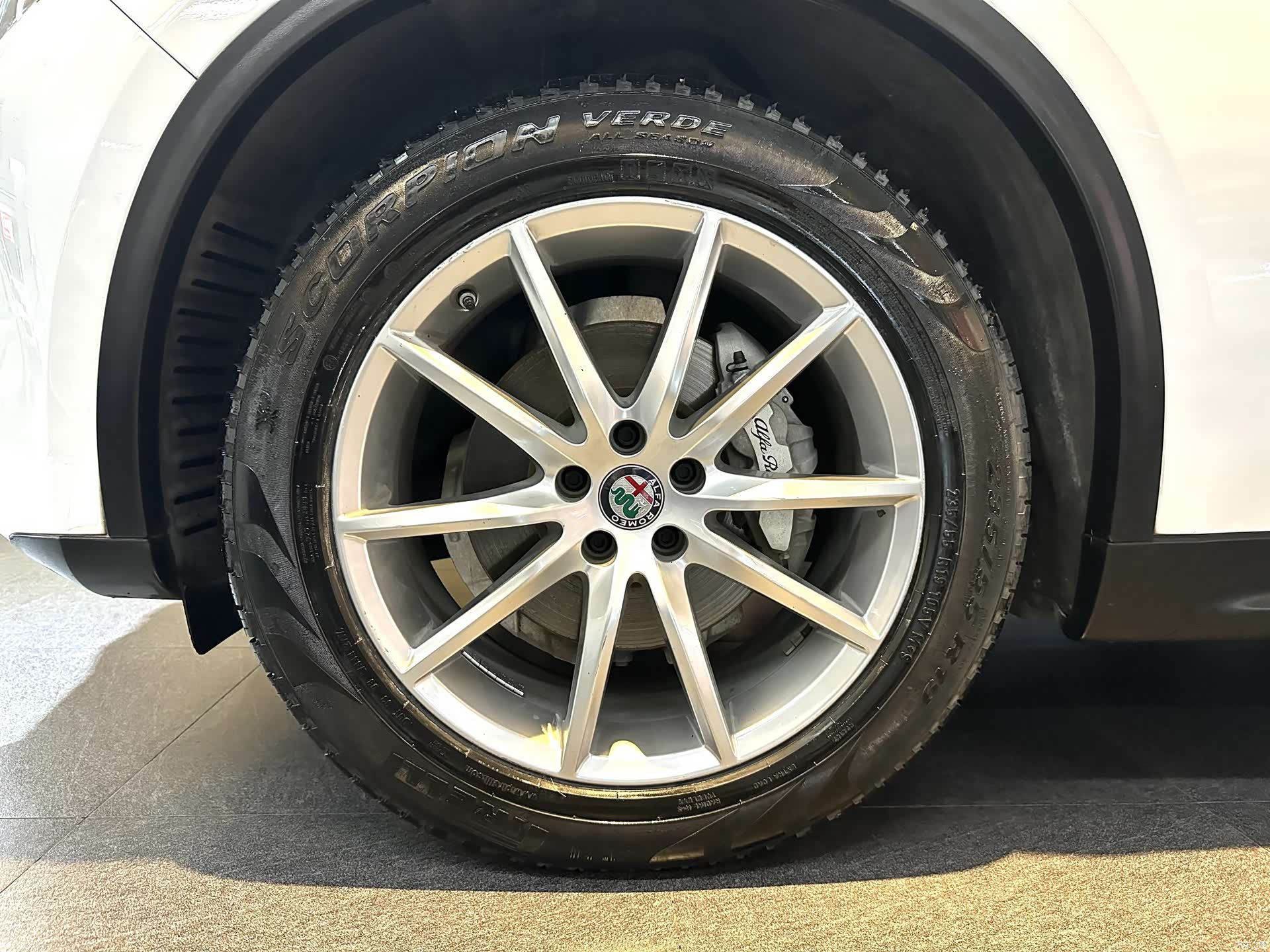 Alfa Romeo Stelvio, 2018 11