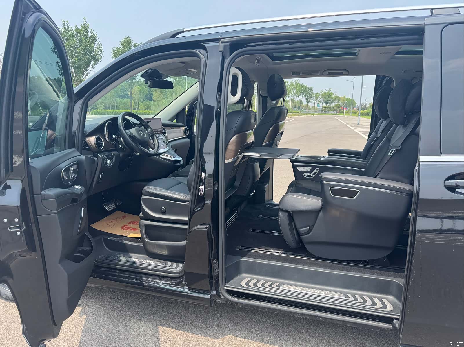 Mercedes-Benz V-Class, 2020 19