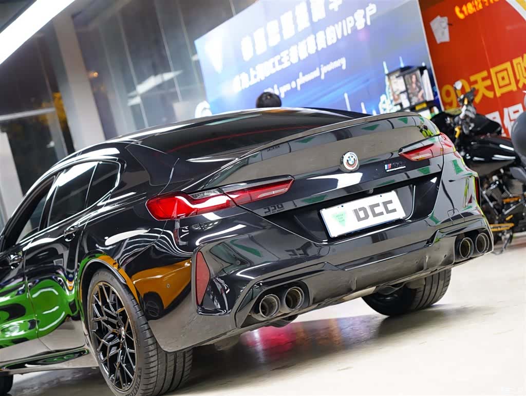 BMW M8, 2022 3