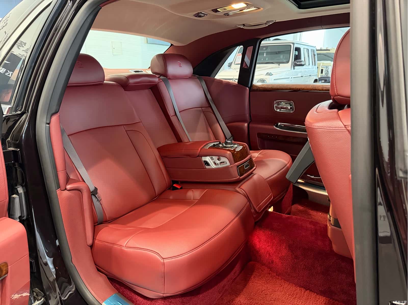Rolls-Royce Ghost, 2013 26