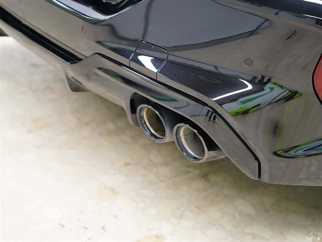 BMW M8, 2022 6