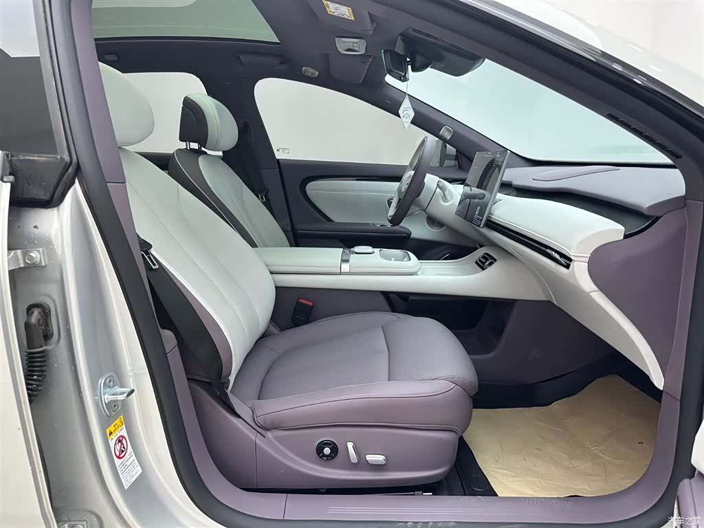 Changan Eado, 2025 16