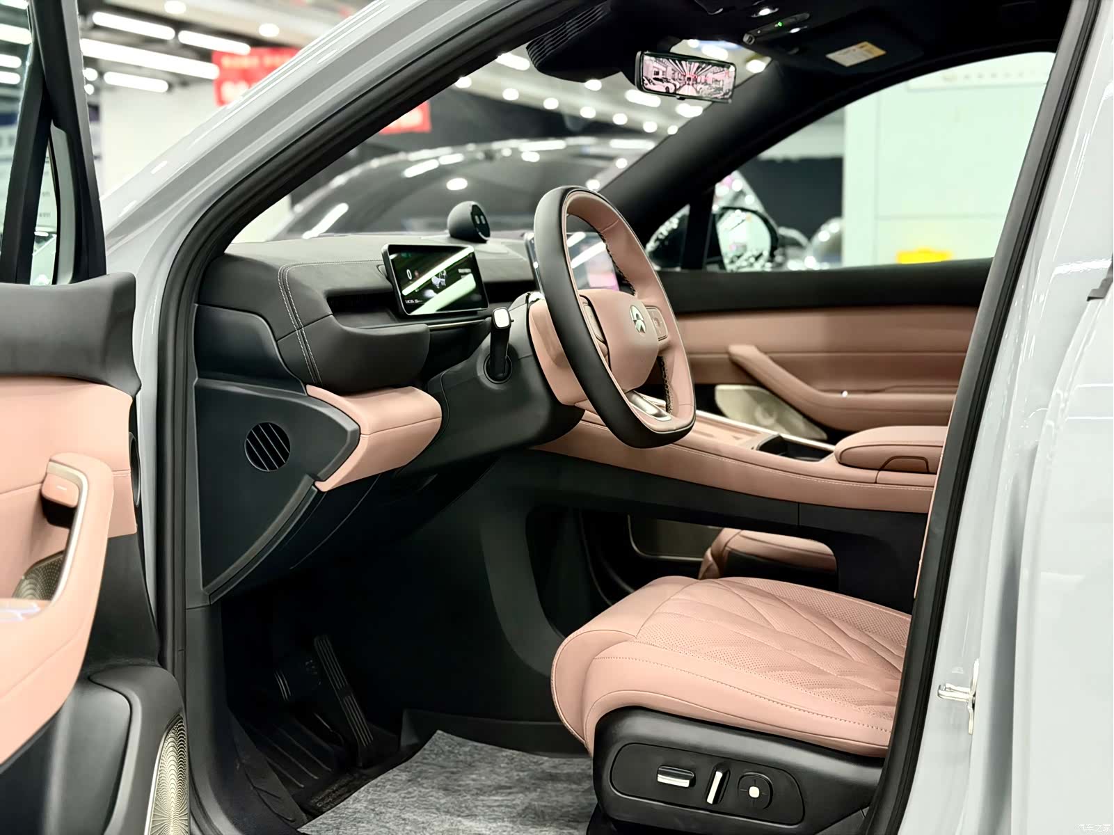 NIO EC6, 2025 8