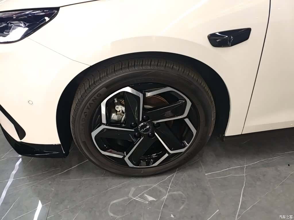 BYD Seal, 2025 23