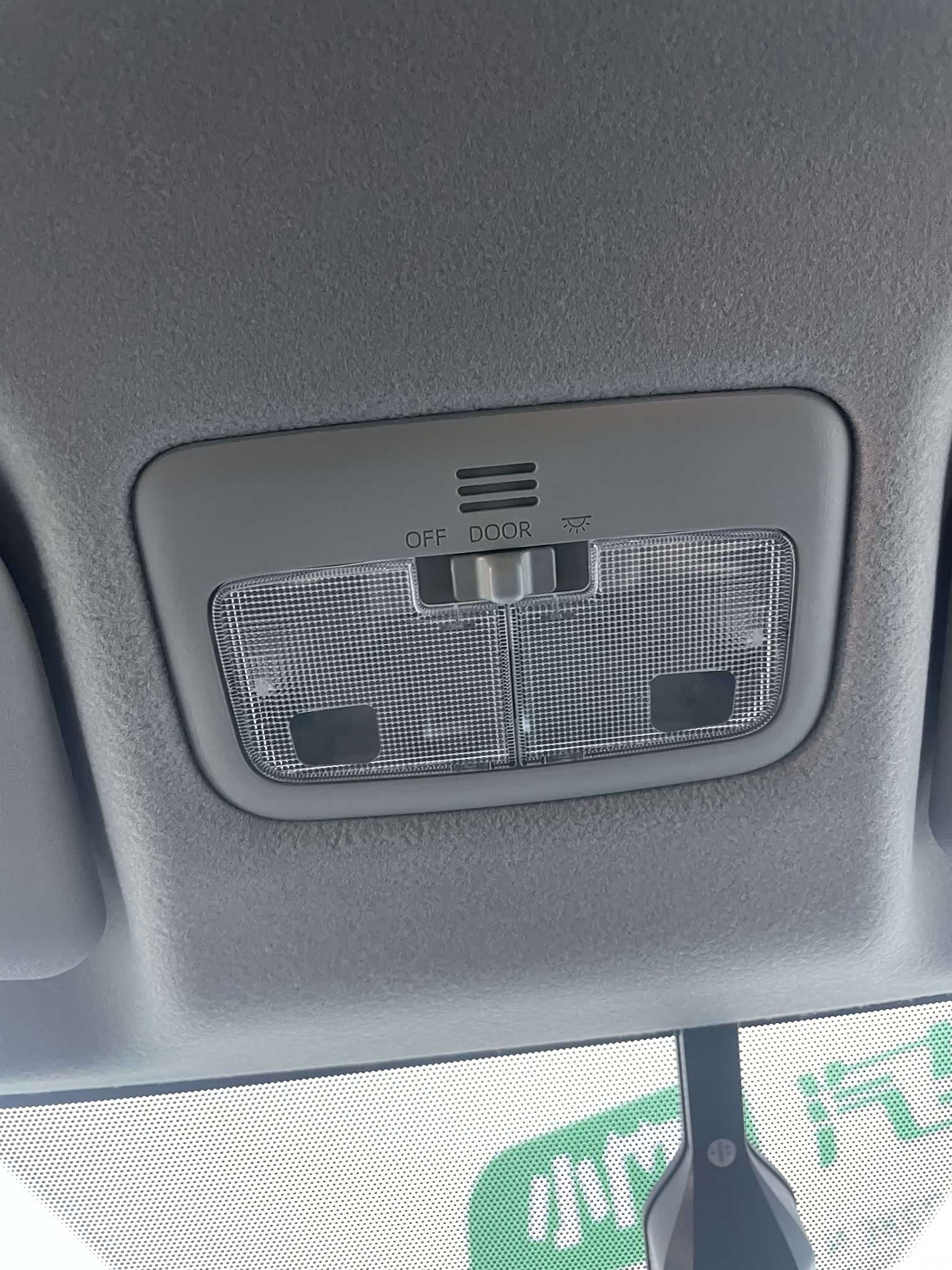 Toyota YARiS L, 2023 22