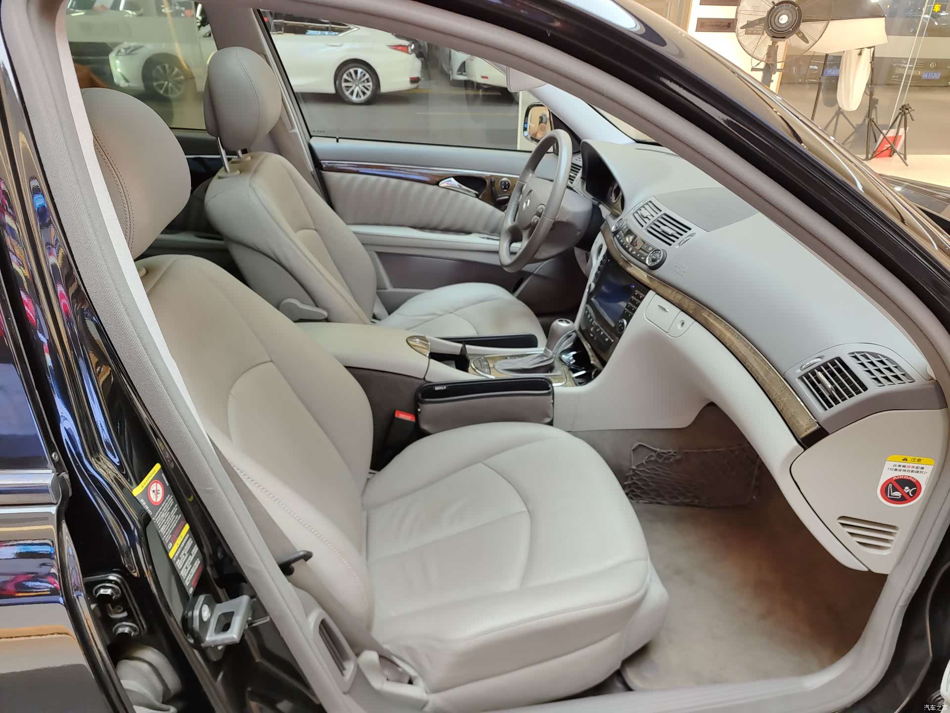 Mercedes-Benz E-Class, 2008 19
