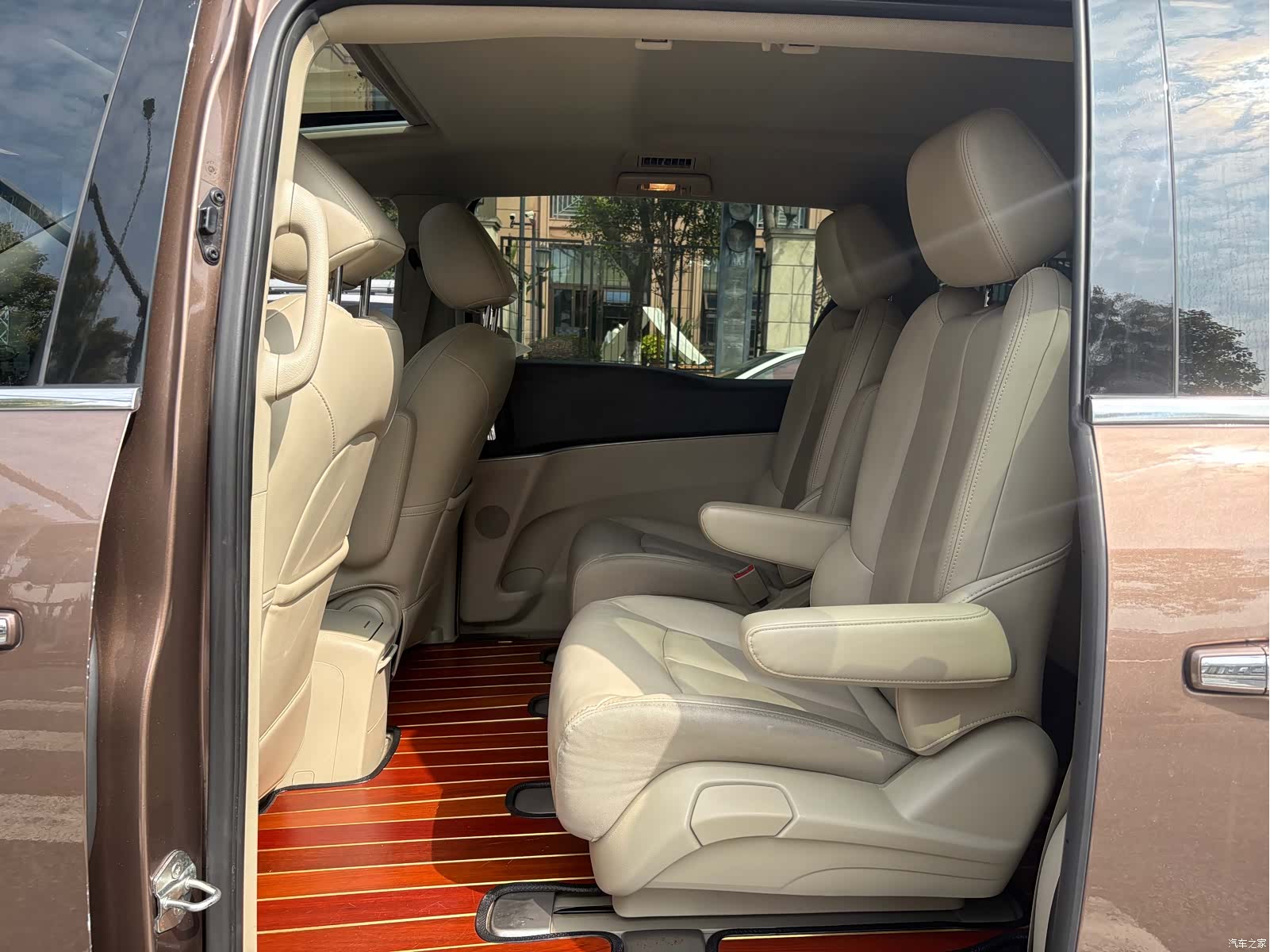 Buick GL8, 2019 7