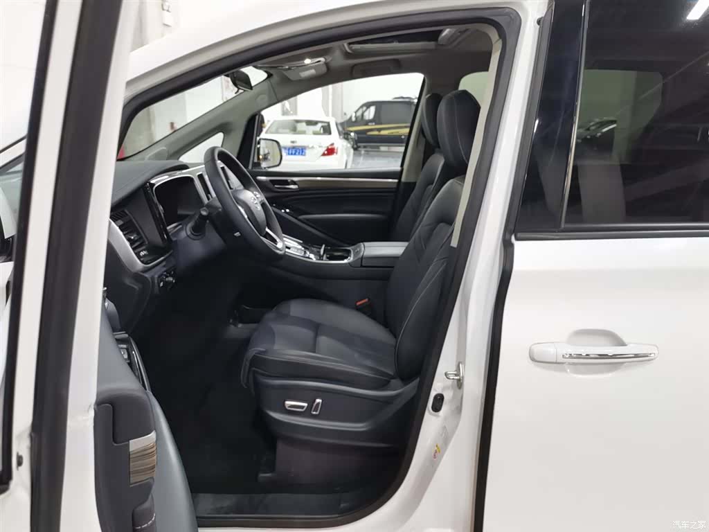 Trumpchi M8, 2023 10