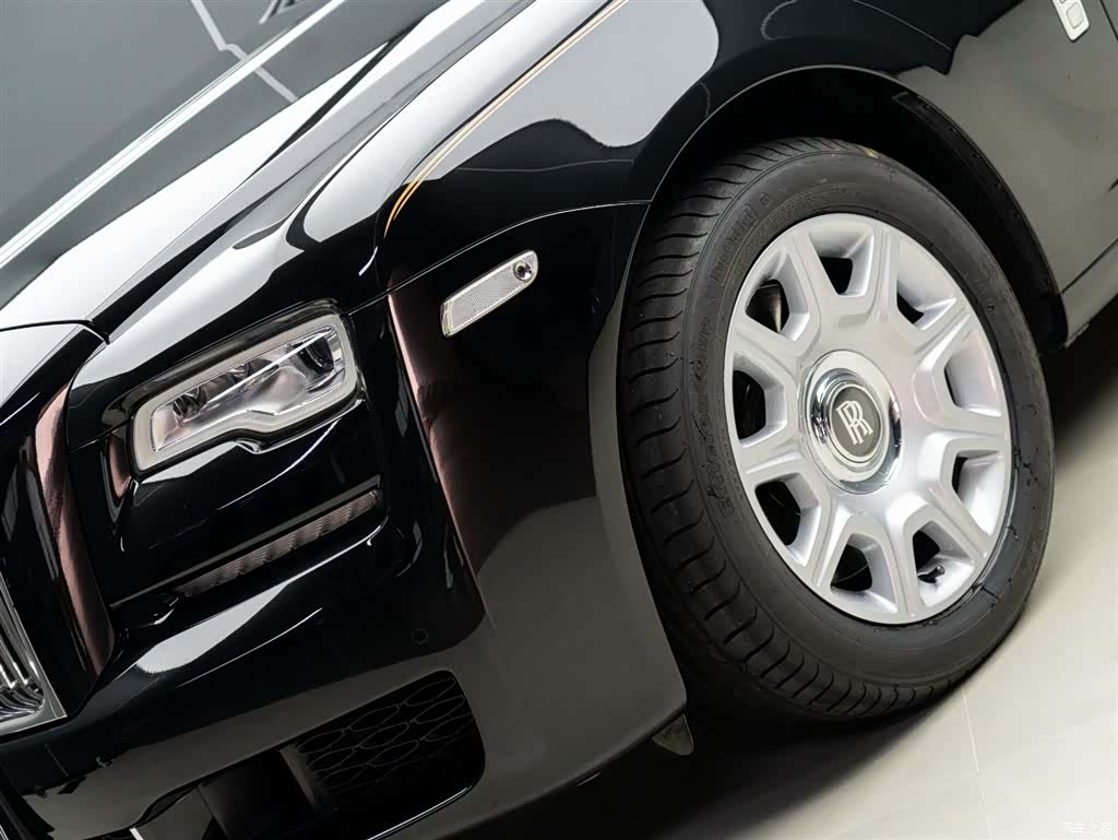 Rolls-Royce Ghost, 2019 3