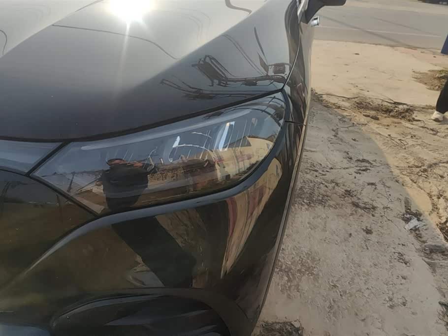 Mercedes-Benz EQE SUV