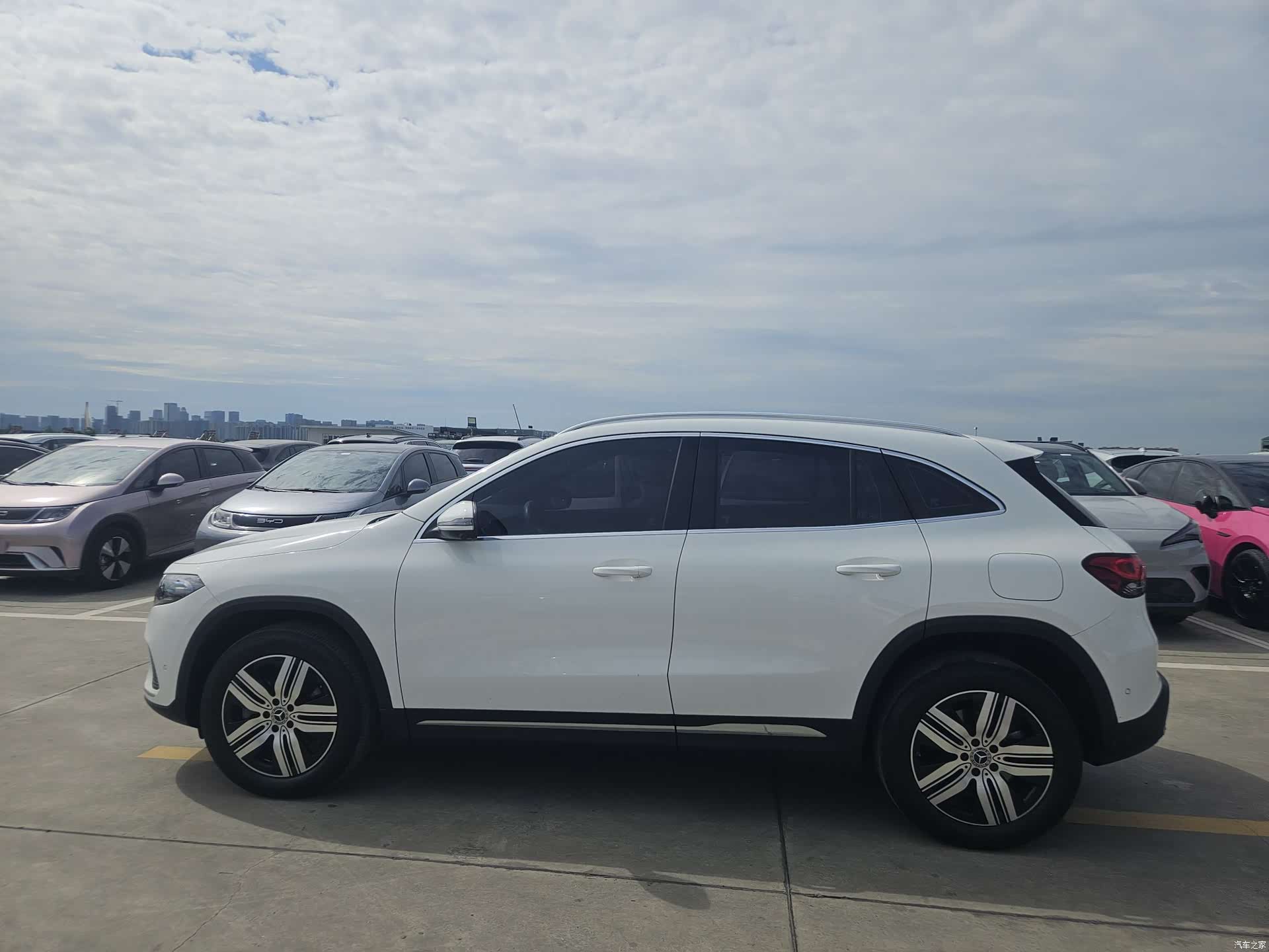 Mercedes-Benz EQA, 2023 3