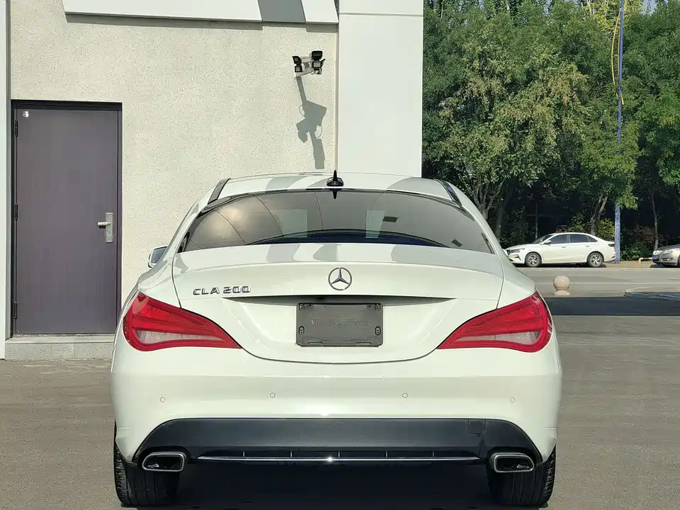 Mercedes-Benz CLA
