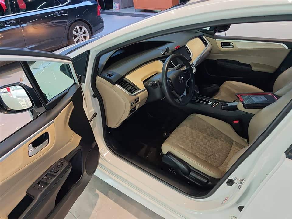 Honda Jade