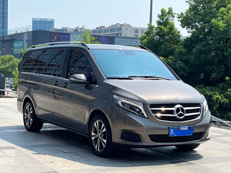 Mercedes-Benz V-class
