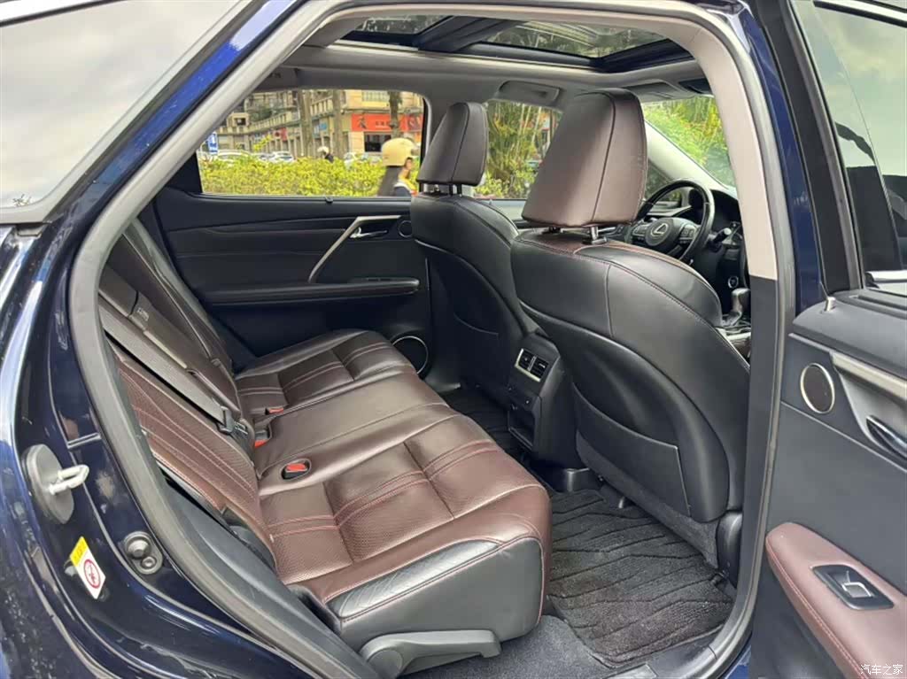Lexus RX, 2016 17
