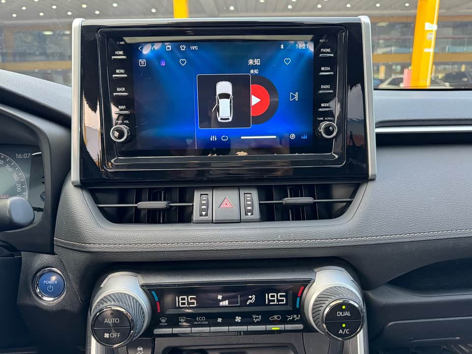 Toyota RAV4 Rongfang