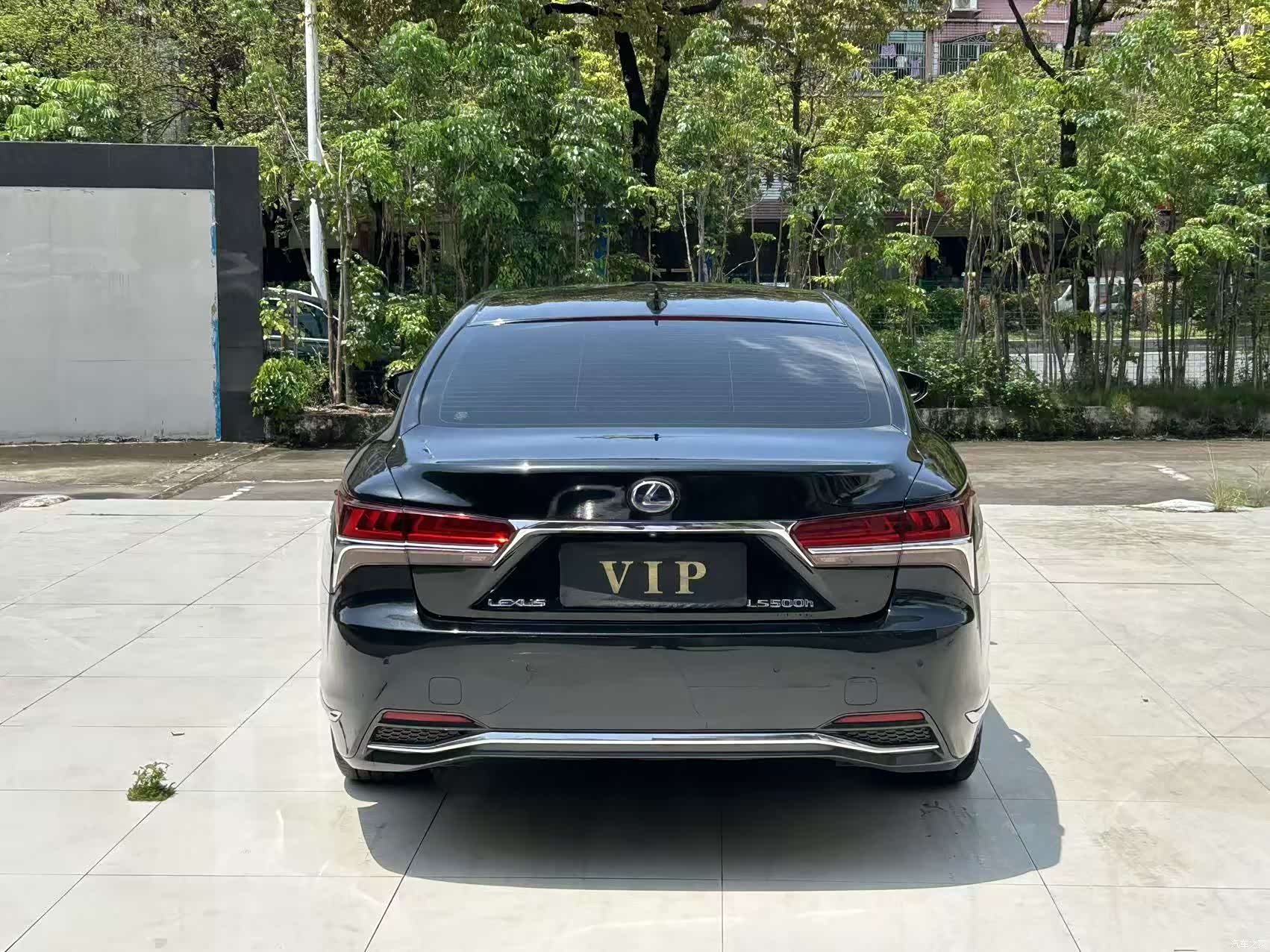 Lexus LS, 2020 8